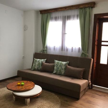 Apartments Kollari Ulcinj Buitenkant foto